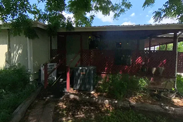 Dewarped 360 audit frame from stone patio and courtyard at 15:08 during the May 25, 2026 Sunken Gardens property walk.