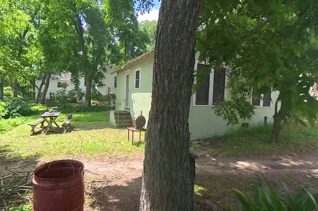 Dewarped 360 audit frame from stone patio and courtyard at 15:15 during the May 25, 2026 Sunken Gardens property walk.