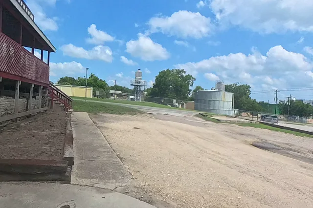 Dewarped 360 audit frame from stone patio and courtyard at 16:46 during the May 25, 2026 Sunken Gardens property walk.