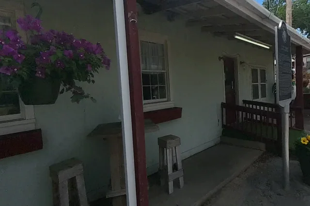 Dewarped 360 audit frame from stone patio and courtyard at 17:28 during the May 25, 2026 Sunken Gardens property walk.